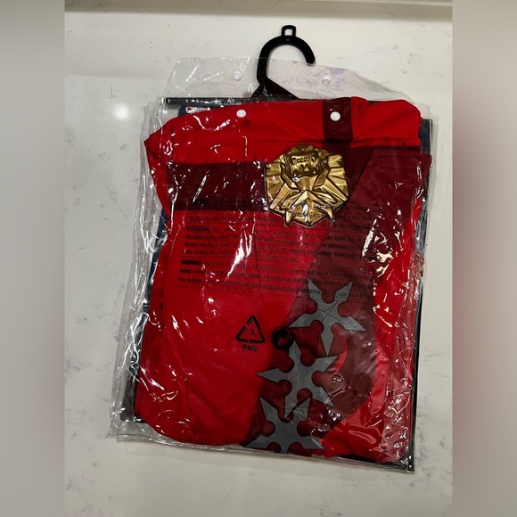 Child's Red Ninja Costume with Star Accessory - Picture 4 of 5
